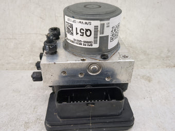 compare product 2024 Kia Seltos ABS Pump Control Module Replacement P/N:58900-Q5510 Q5589-32500 Fits OEM Used Auto Parts