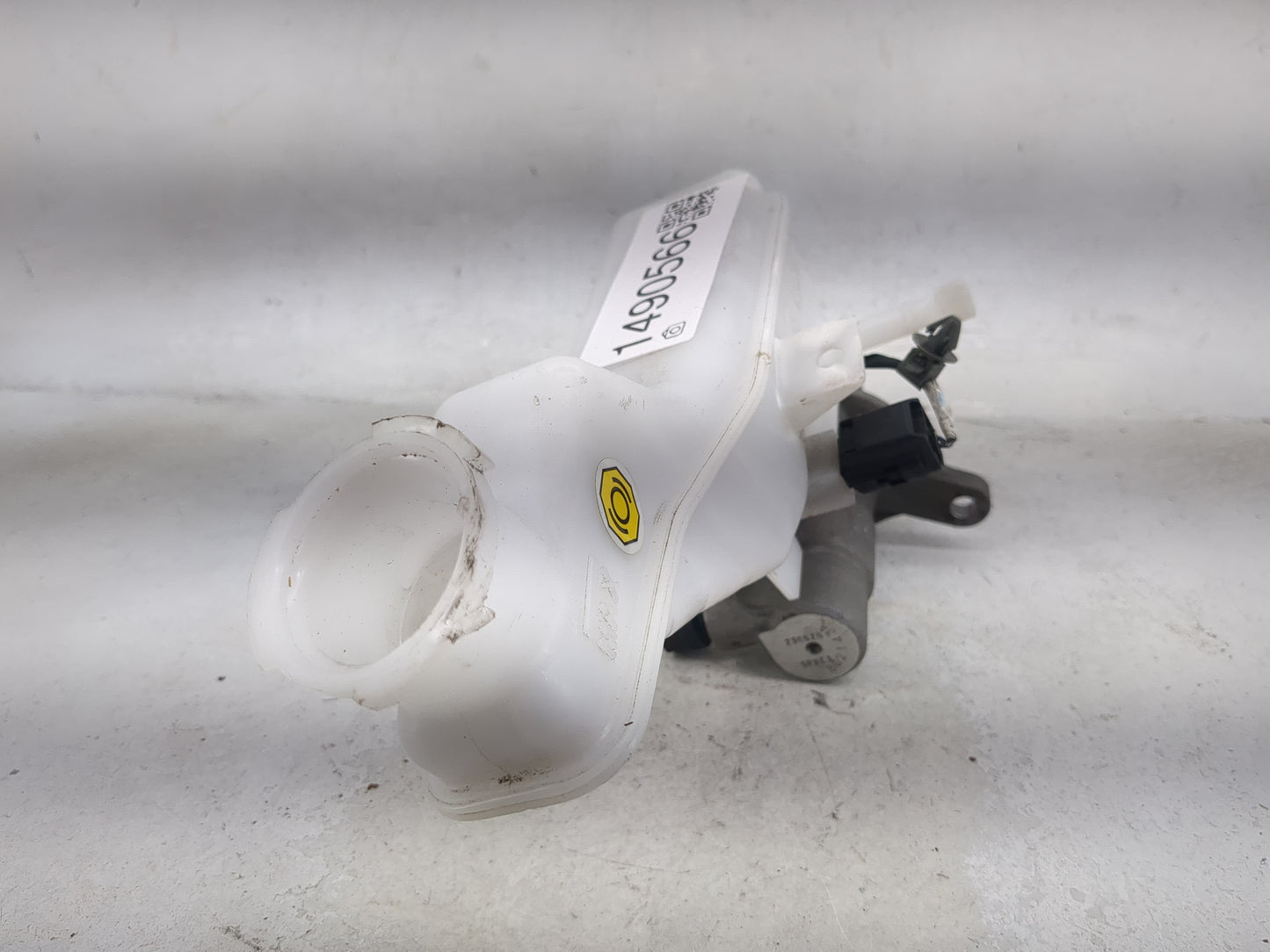 2024 Kia Seltos Brake Master Cylinder - Oemusedautoparts1.com