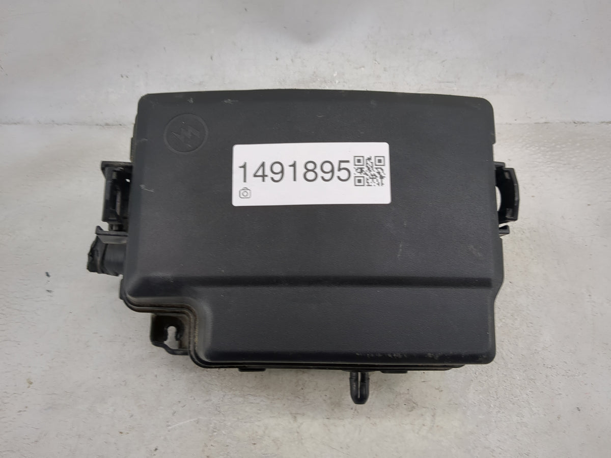 2024 Kia Seltos Fusebox Fuse Box Panel Relay Module P/N:91956-Q5121 18980-09645, 18980-09630 Fits OEM Used Auto Parts - Oemu