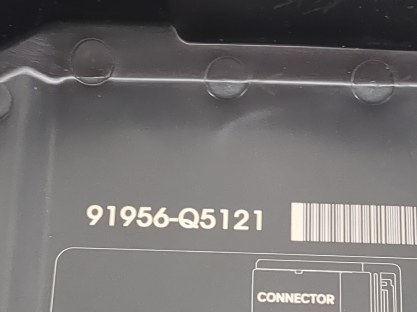 2024 Kia Seltos Fusebox Fuse Box Panel Relay Module P/N:91956-Q5121 18980-09645, 18980-09630 Fits OEM Used Auto Parts - Oemu