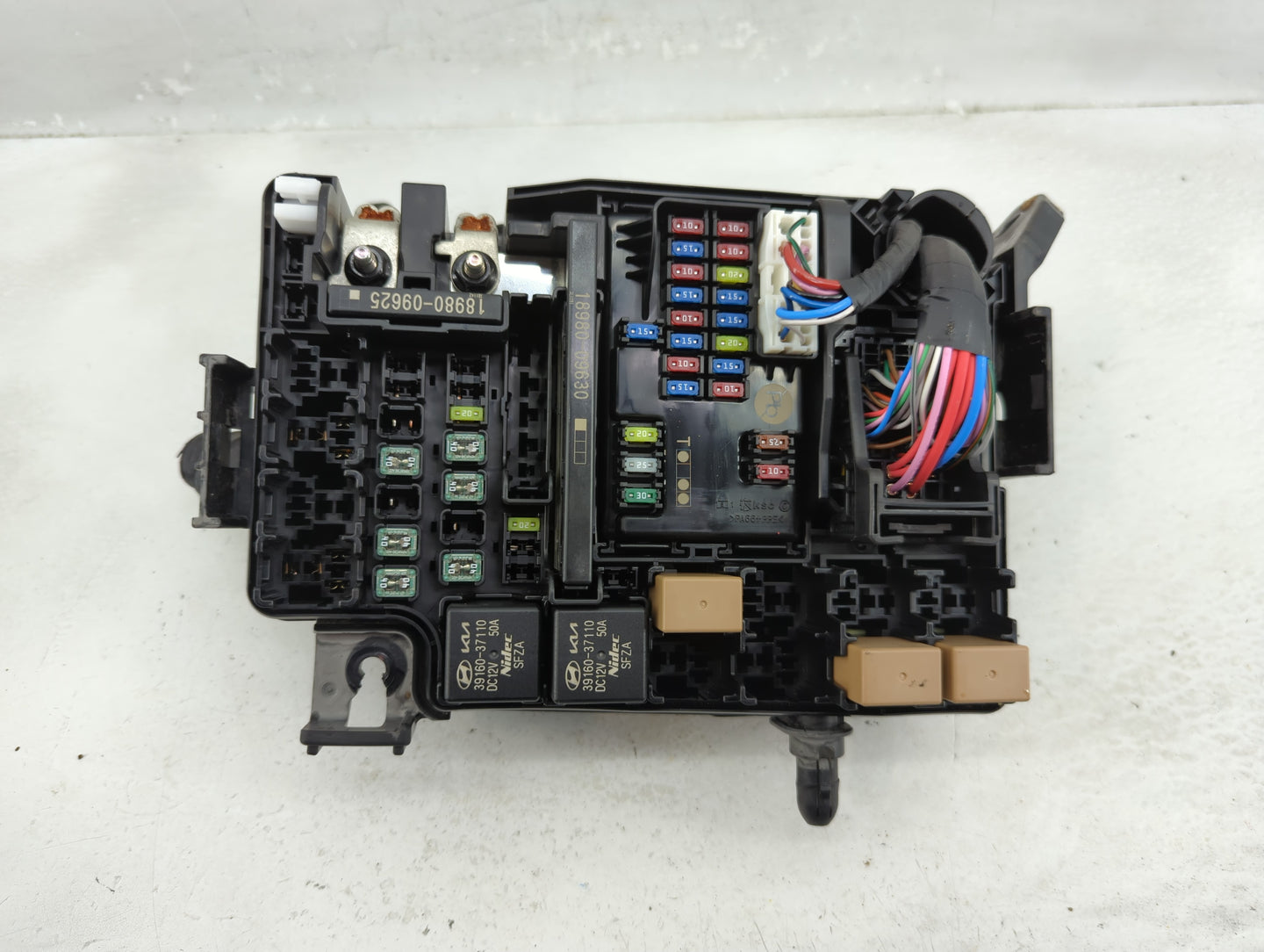 2024 Kia Soul Fusebox Fuse Box Panel Relay Module P/N:91956-K0130 Fits OEM Used Auto Parts - Oemusedautoparts1.com