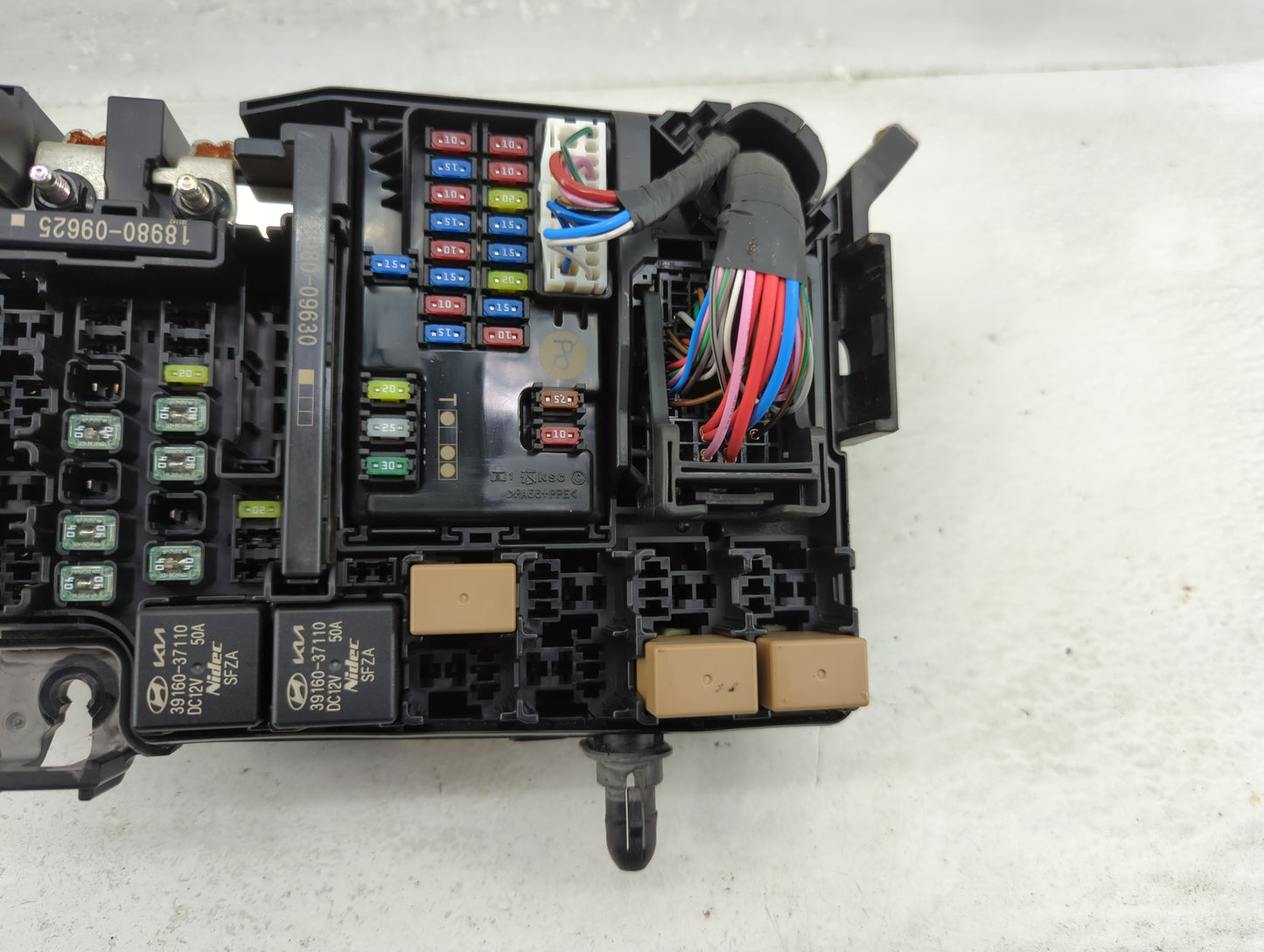 2024 Kia Soul Fusebox Fuse Box Panel Relay Module P/N:91956-K0130 Fits OEM Used Auto Parts - Oemusedautoparts1.com