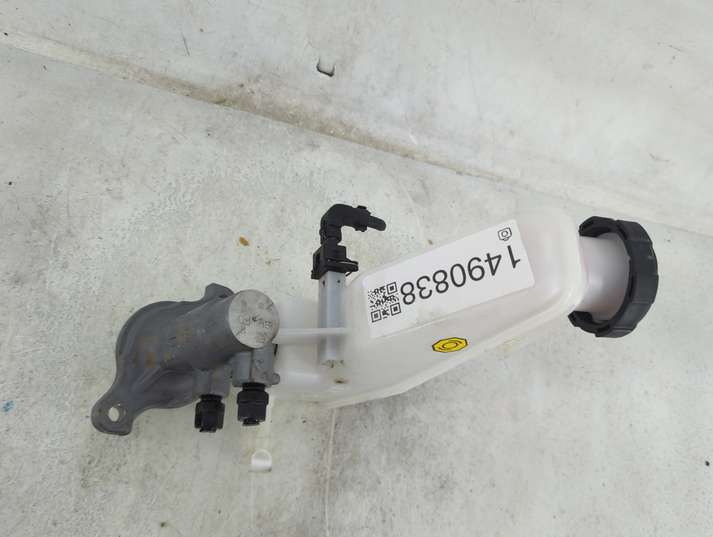 2020-2021 Kia Soul Brake Master Cylinder 1490838 - Oemusedautoparts1.com