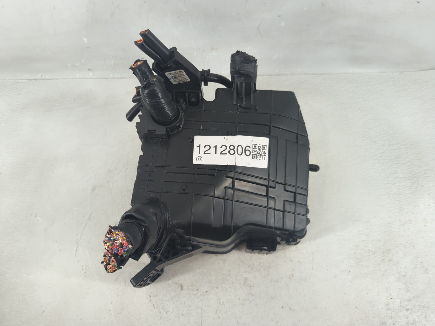 2024 Kia Sportage Fusebox Fuse Box Panel Relay Module P/N:91956-DW010 Fits OEM Used Auto Parts - Oemusedautoparts1.com