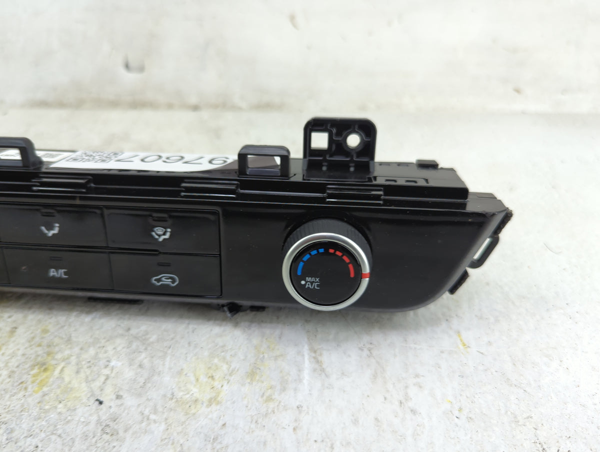 2024 Kia Sportage Climate Control Module Temperature AC/Heater Replacement P/N:97250-P1220 C2003A-1210 Fits OEM Used Auto Pa