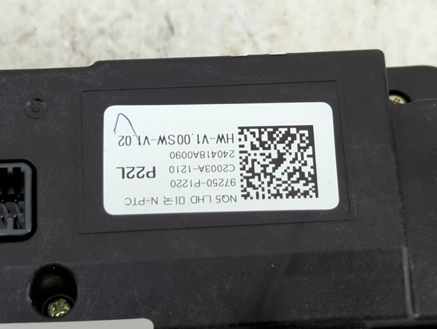 2024 Kia Sportage Climate Control Module Temperature AC/Heater Replacement P/N:97250-P1220 C2003A-1210 Fits OEM Used Auto Pa