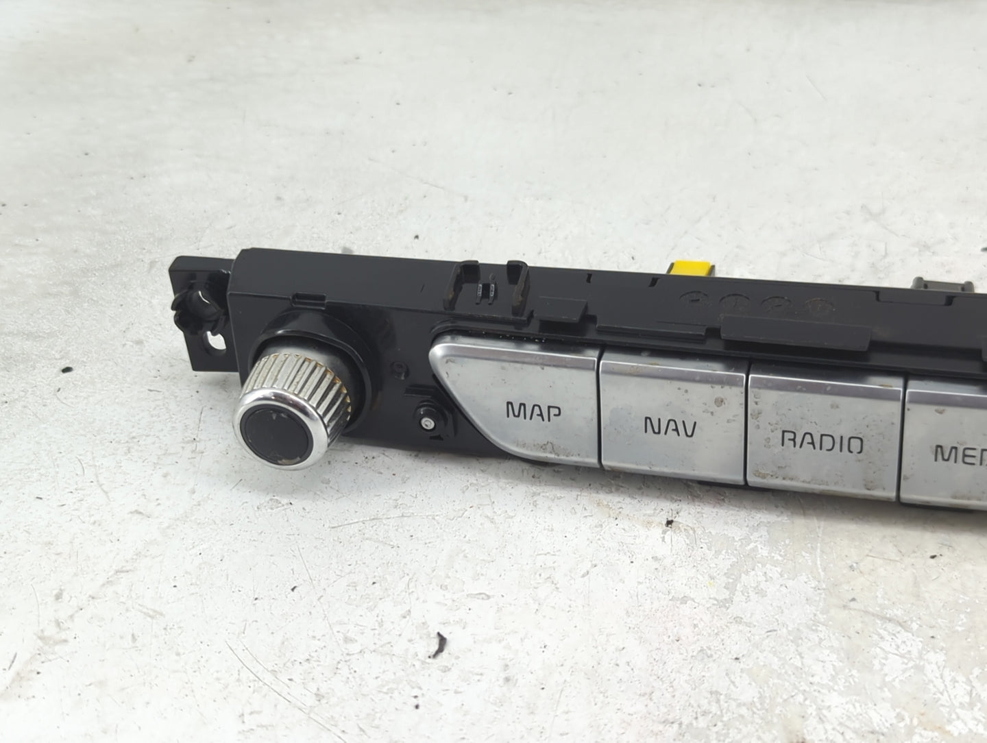 2024 Kia Telluride Radio Control Panel - Oemusedautoparts1.com
