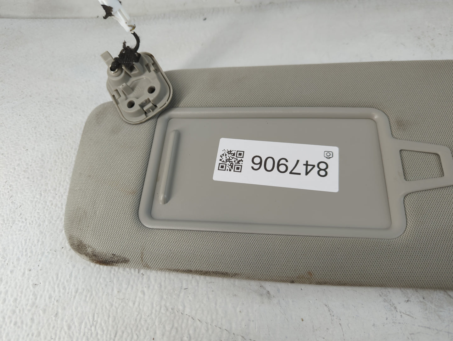 2020-2022 Kia Telluride Sun Visor Shade Replacement Driver Left Mirror Fits Fits 2020 2021 2022 OEM Used Auto Parts - Oemuse