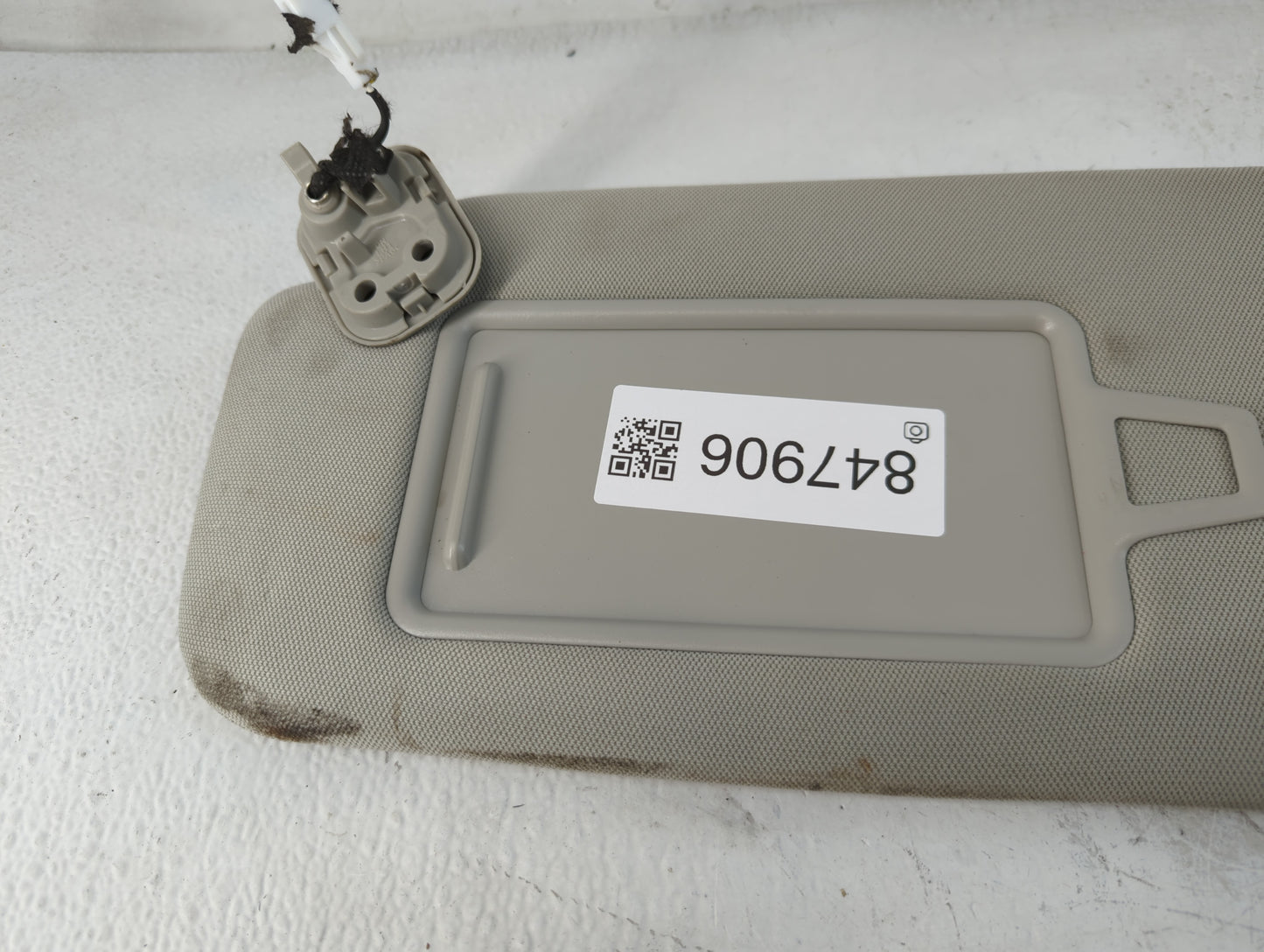 2020-2022 Kia Telluride Sun Visor Shade Replacement Driver Left Mirror Fits Fits 2020 2021 2022 OEM Used Auto Parts - Oemuse