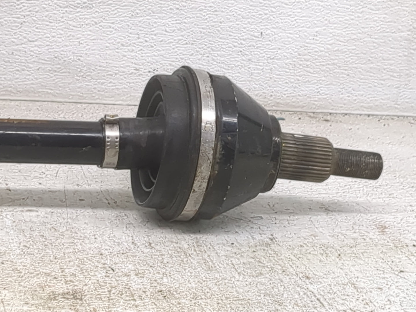 2024 Maserati Quattroporte Axle Shaft Front Driver Cv C/v - Oemusedautoparts1.com