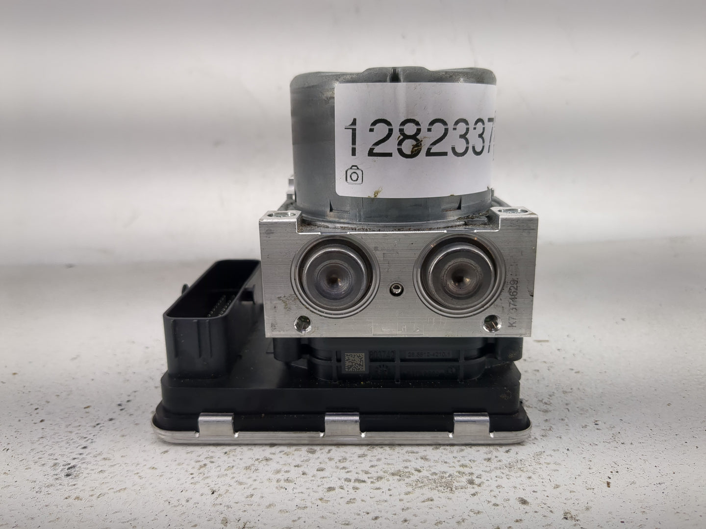 2024 Mazda Cx-30 ABS Pump Control Module Replacement P/N:DRVP 43 7A0 Fits OEM Used Auto Parts - Oemusedautoparts1.com