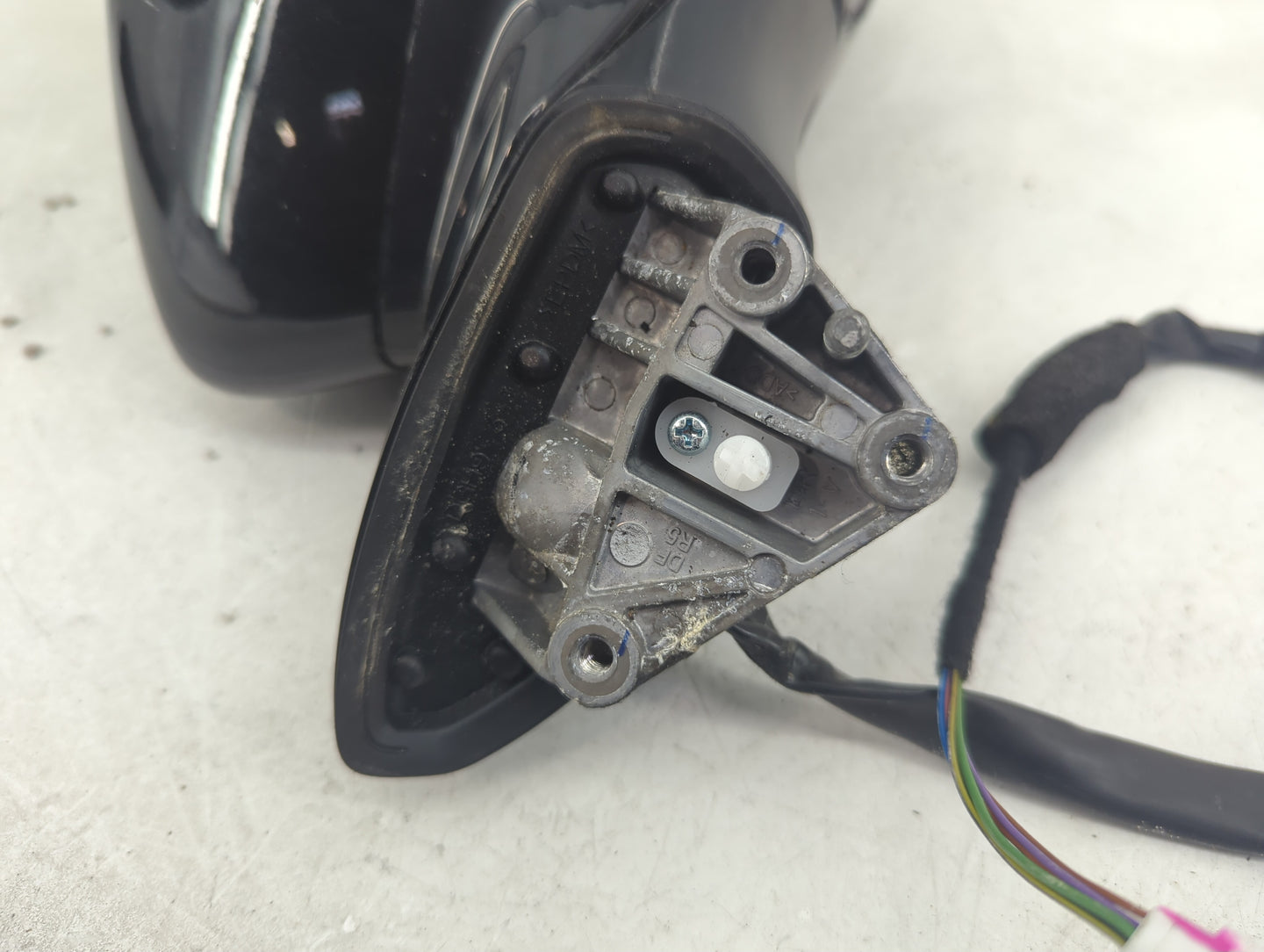 2024 Mazda Cx-30 Passenger Side View Mirror - Right Door Mirror OEM Used - Oemusedautoparts1.com