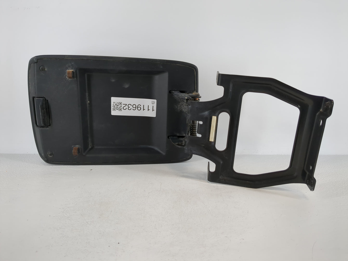 2024 Mazda Cx-5 Center Console Armrest Cover Lid Fits OEM Used Auto Parts - Oemusedautoparts1.com