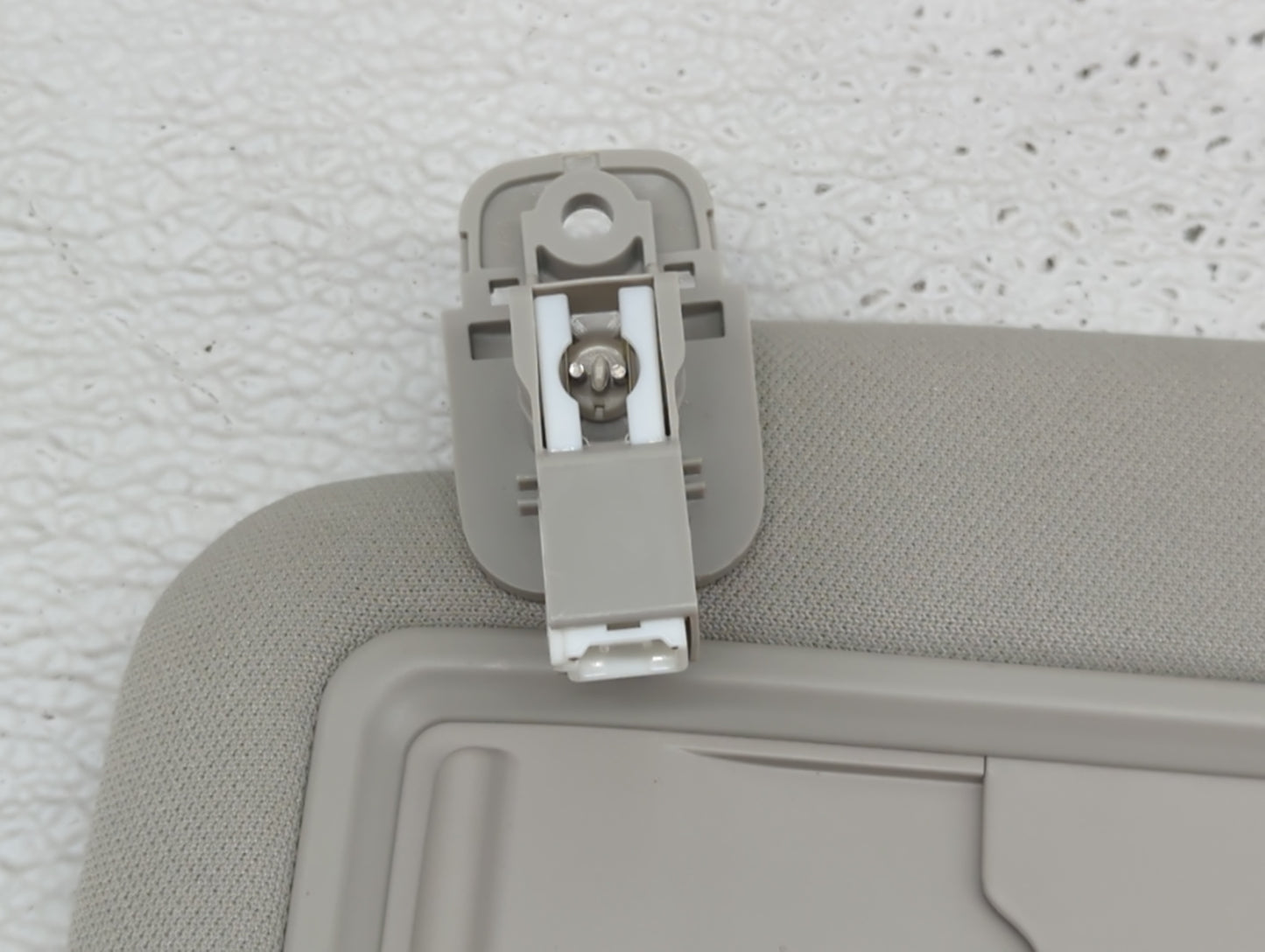 2024 Mazda Cx-5 Sun Visor Shade Replacement Driver Left Mirror Fits OEM Used Auto Parts - Oemusedautoparts1.com