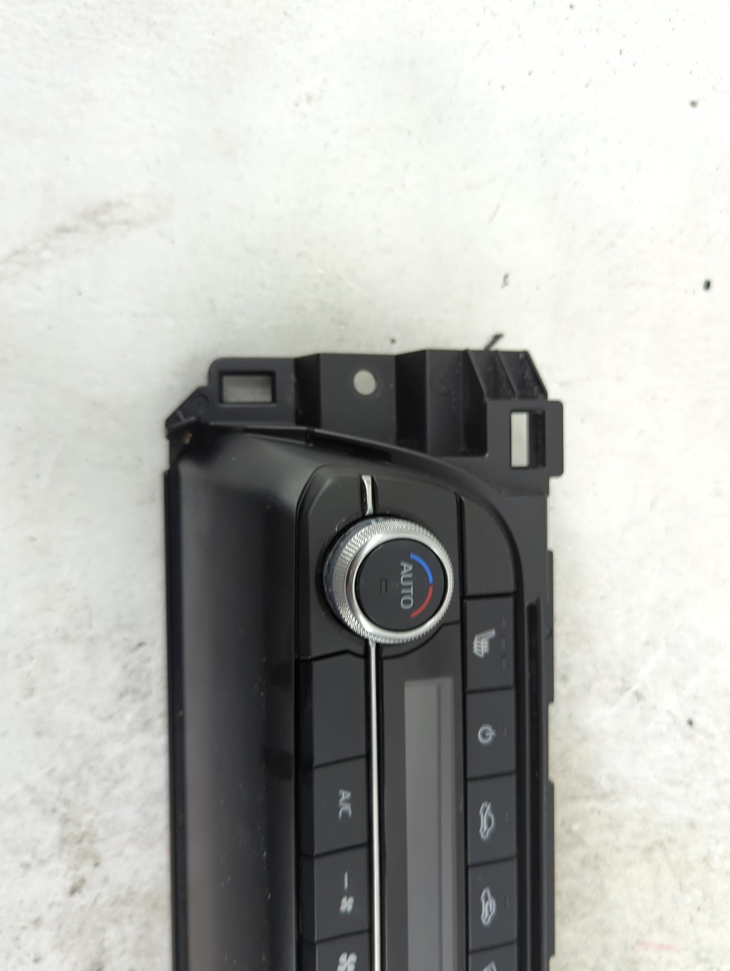 2024 Mazda Cx-5 Climate Control Module Temperature AC/Heater Replacement Fits OEM Used Auto Parts - Oemusedautoparts1.com