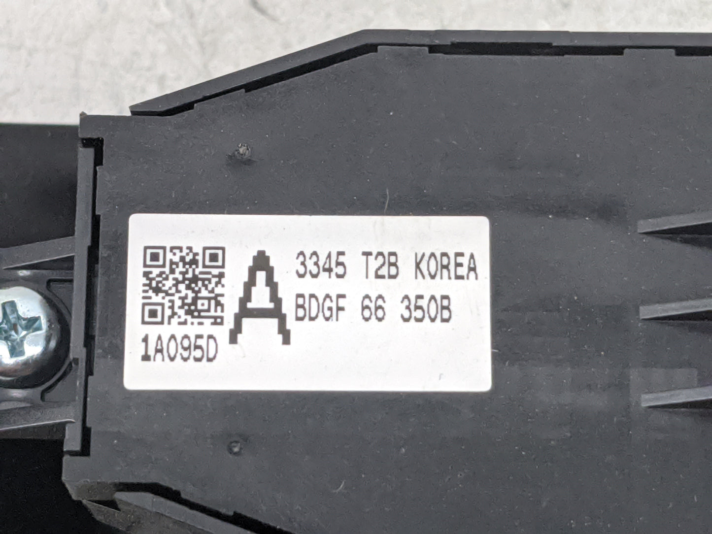 2024 Mazda Mazda3 Master Power Window Switch Replacement Driver Side Left P/N:BDGF 66 350B BDGF66350B Fits OEM Used Auto Par