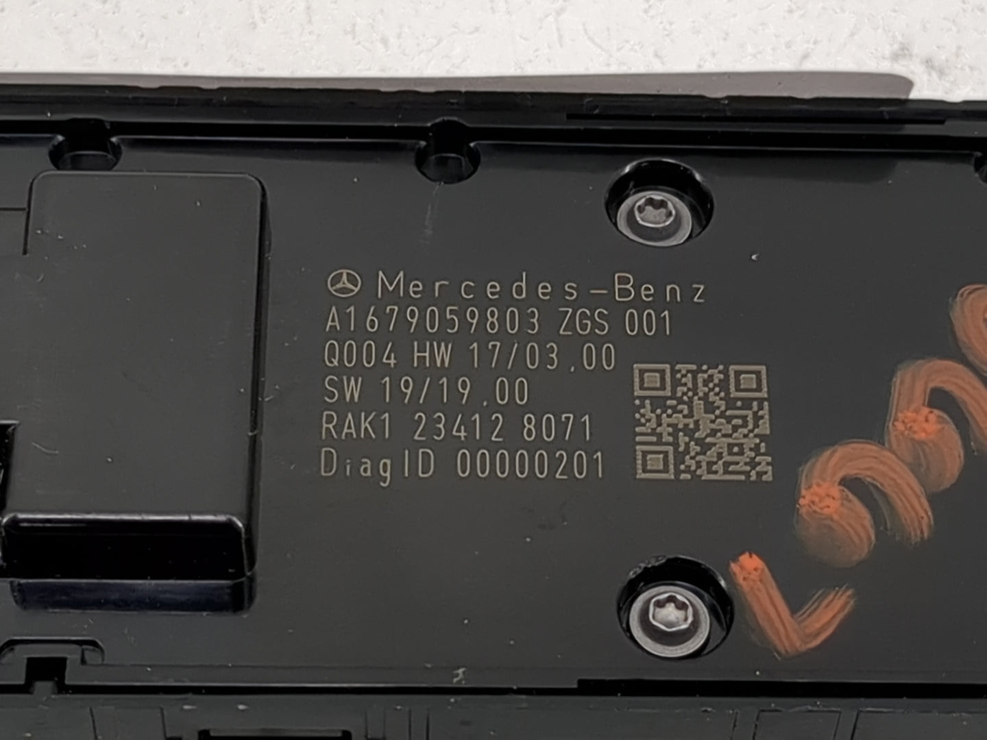 2024 Mercedes-Benz Cla250 Master Power Window Switch Replacement Driver Side Left P/N:A1679059803 A1777208802 Fits OEM Used 
