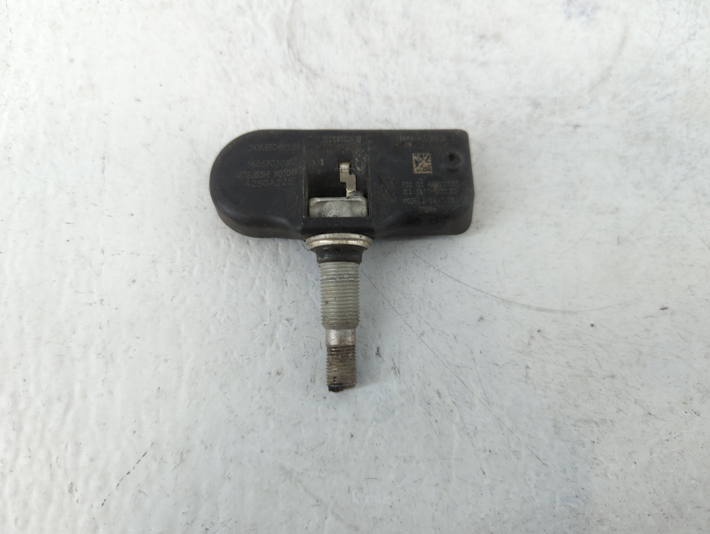 2024 Mitsubishi Eclipse Cross Tire Pressure Monitoring System Sensor Tpms - Oemusedautoparts1.com
