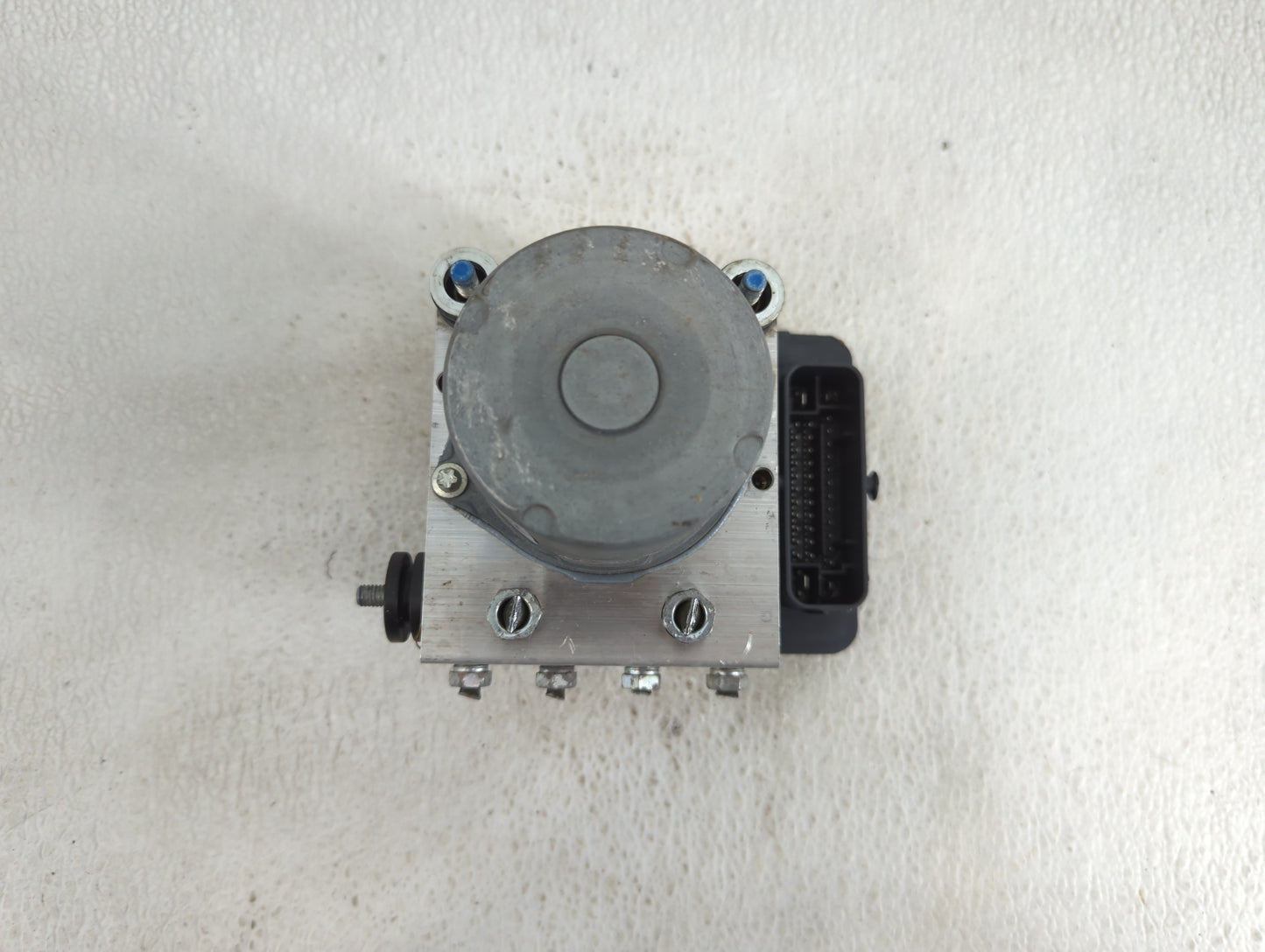 2024 Mitsubishi Mirage ABS Pump Control Module Replacement P/N:4670B494 Fits OEM Used Auto Parts - Oemusedautoparts1.com