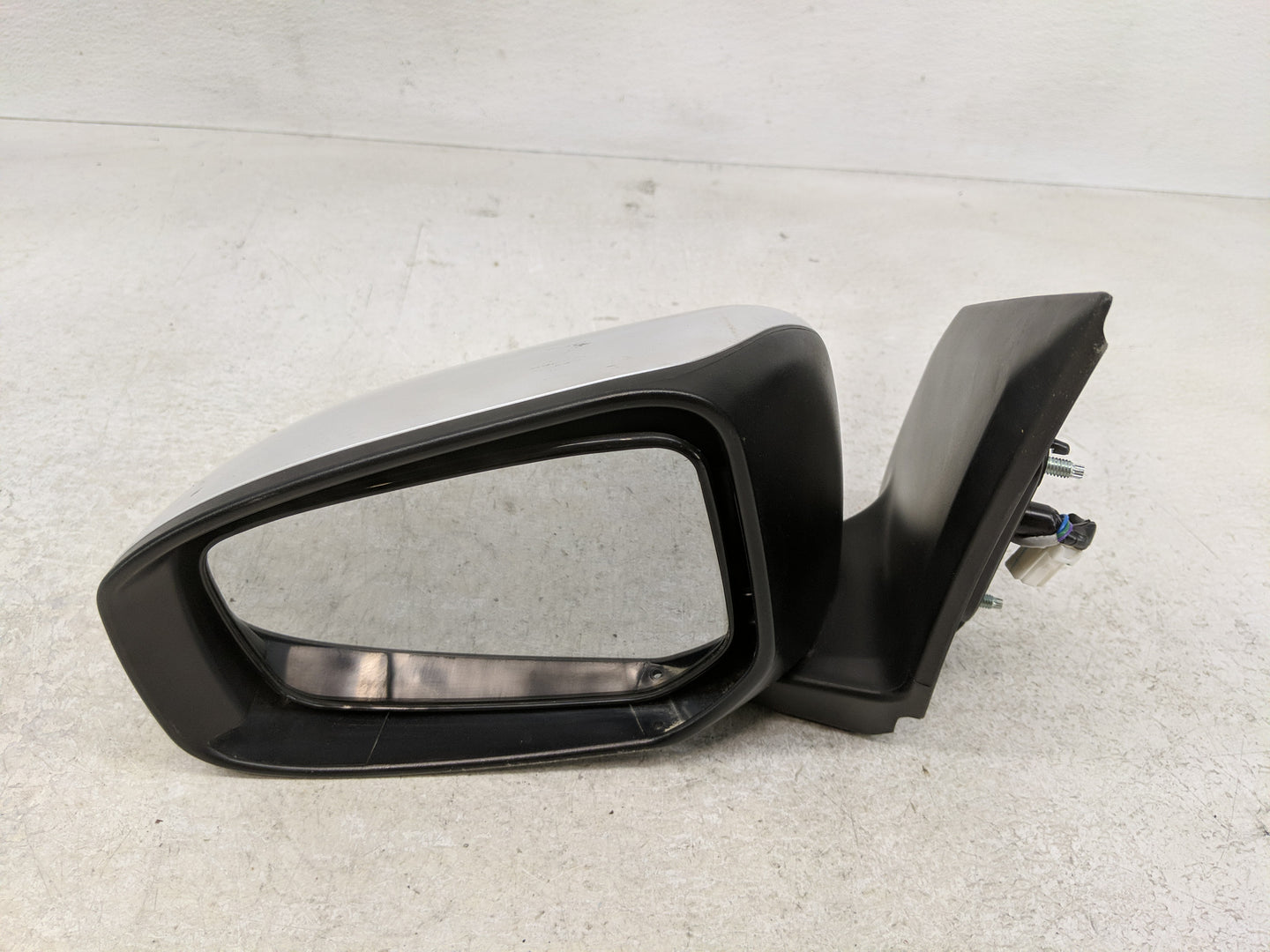 2014 Mitsubishi Mirage Side Mirror Replacement Driver Left View Door Mirror P/N:E11026941 Fits OEM Used Auto Parts - Oemused