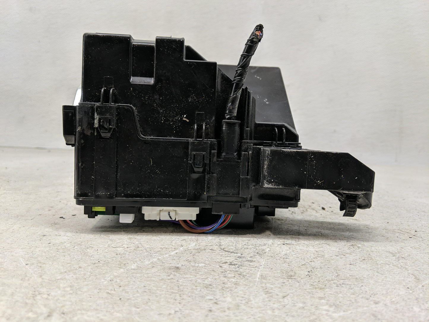 2014 Mitsubishi Mirage Fusebox Fuse Box Panel Relay Module Fits OEM Used Auto Parts - Oemusedautoparts1.com