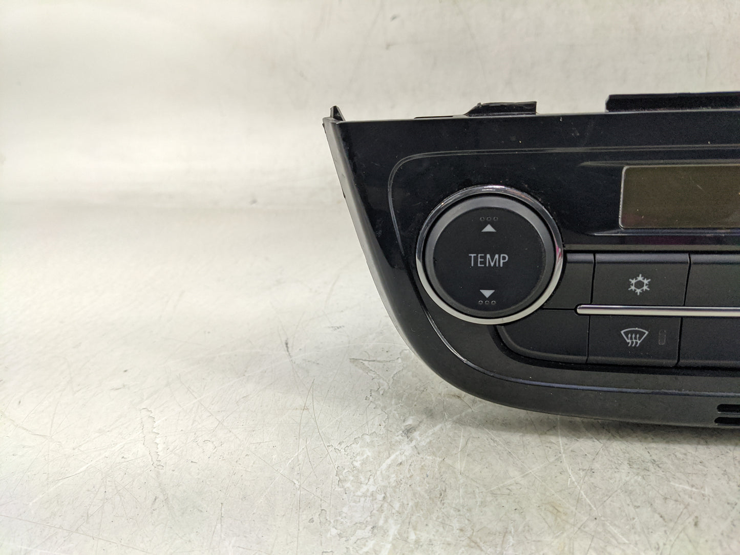 2024 Mitsubishi Mirage Climate Control Module Temperature AC/Heater Replacement P/N:E241293 7820B301XA Fits OEM Used Auto Pa