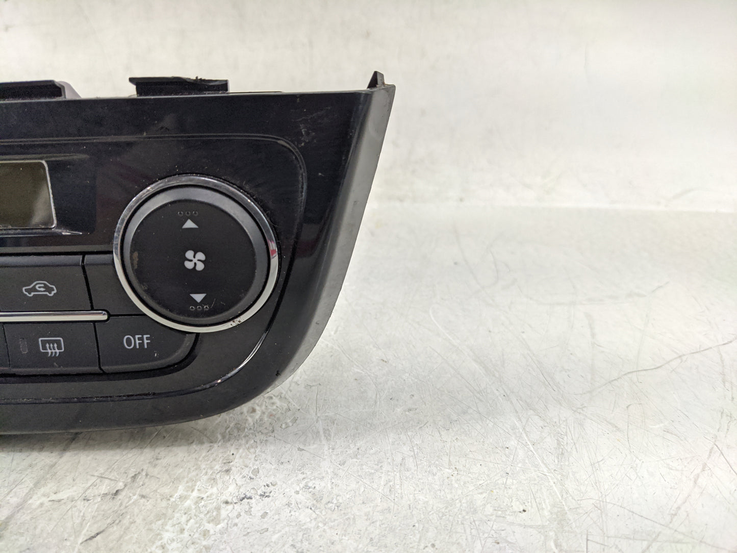 2024 Mitsubishi Mirage Climate Control Module Temperature AC/Heater Replacement P/N:E241293 7820B301XA Fits OEM Used Auto Pa