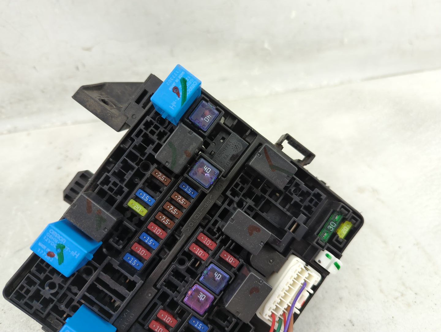 2014 Mitsubishi Mirage Fusebox Fuse Box Panel Relay Module Fits OEM Used Auto Parts - Oemusedautoparts1.com