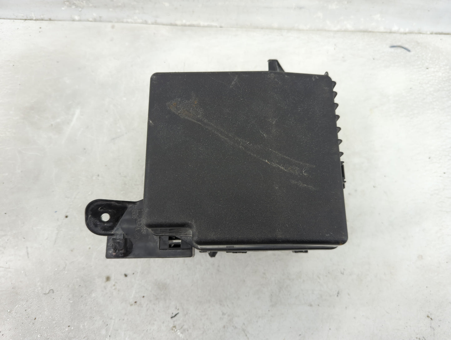 2014 Mitsubishi Mirage Fusebox Fuse Box Panel Relay Module Fits OEM Used Auto Parts - Oemusedautoparts1.com