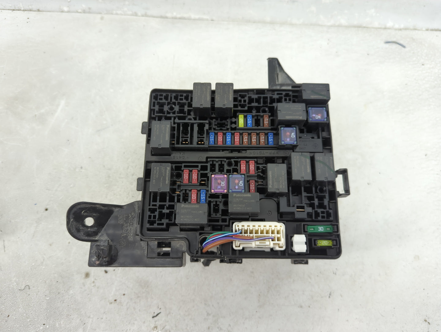 2014 Mitsubishi Mirage Fusebox Fuse Box Panel Relay Module Fits OEM Used Auto Parts - Oemusedautoparts1.com