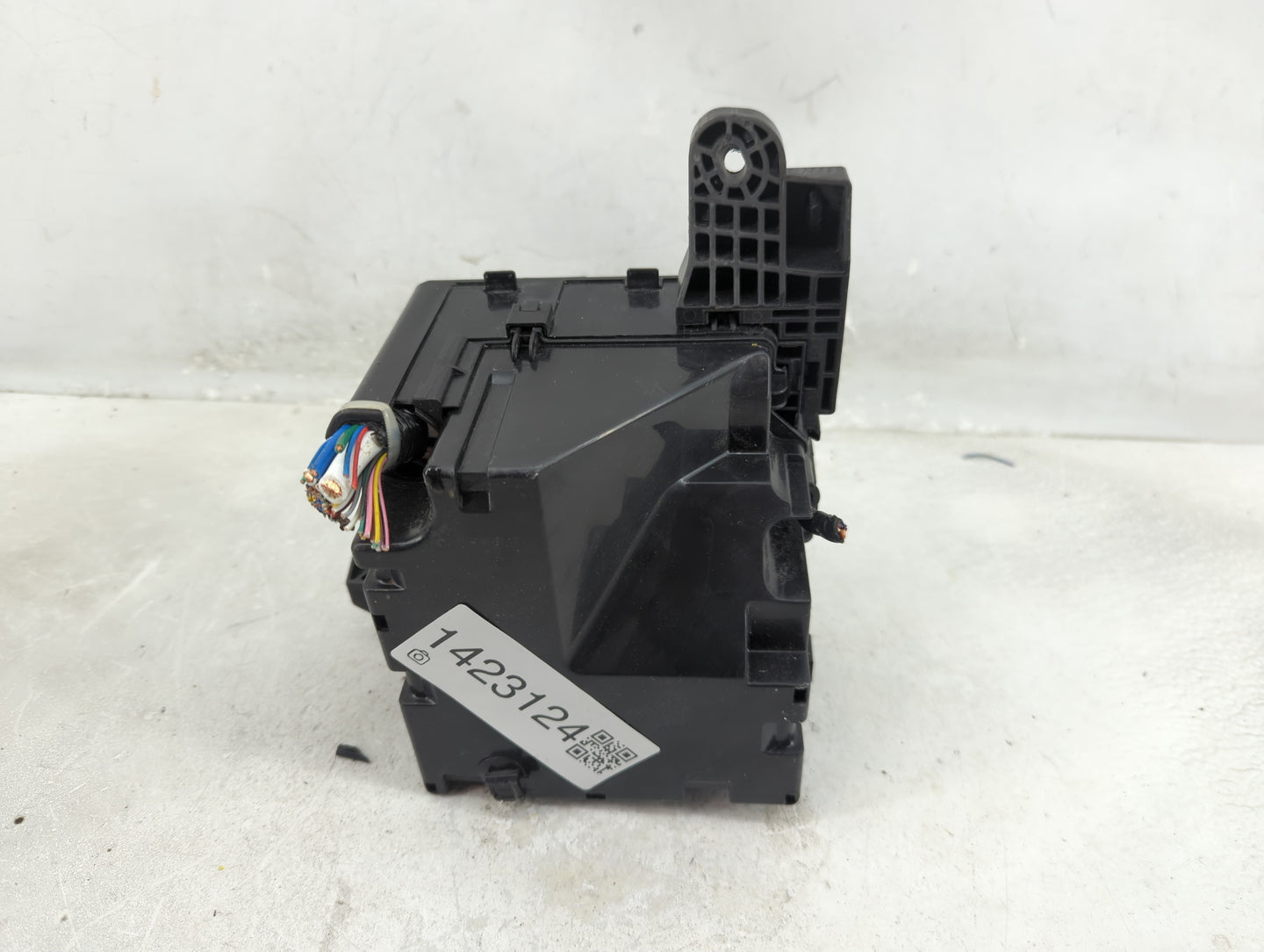 2014 Mitsubishi Mirage Fusebox Fuse Box Panel Relay Module Fits OEM Used Auto Parts - Oemusedautoparts1.com