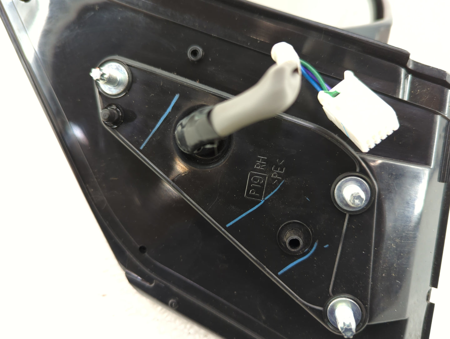 2014 Mitsubishi Mirage Passenger Side View Mirror - Right Door Mirror OEM Used - Oemusedautoparts1.com