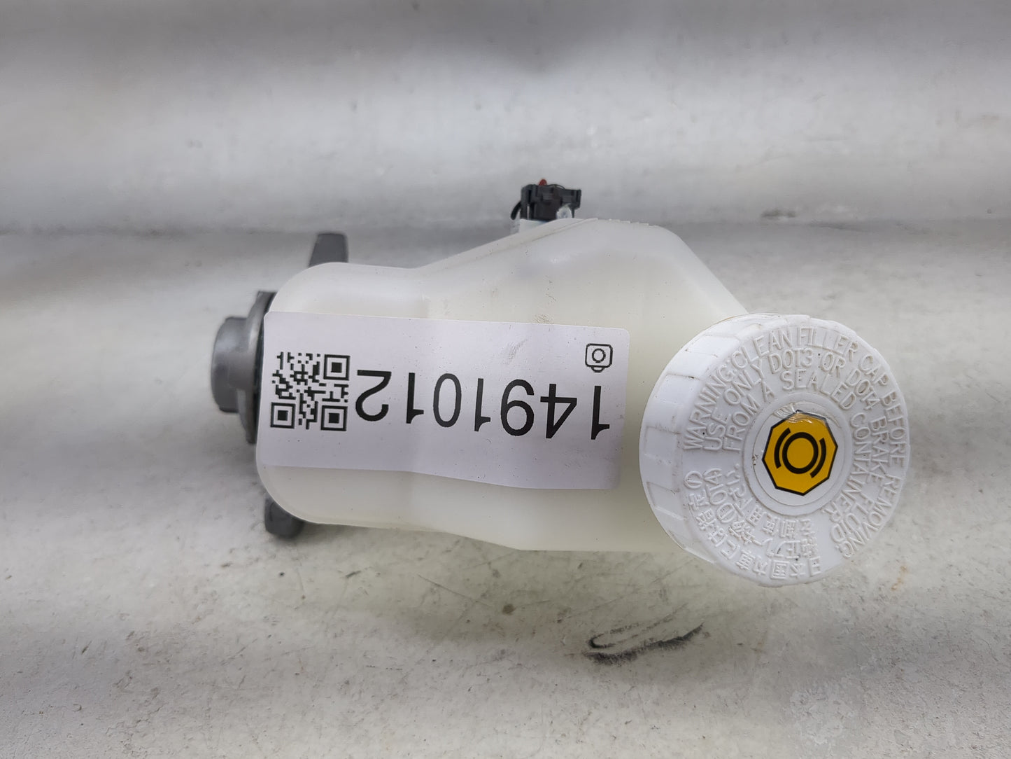 2014-2014 Mitsubishi Mirage Brake Master Cylinder 1491012 - Oemusedautoparts1.com