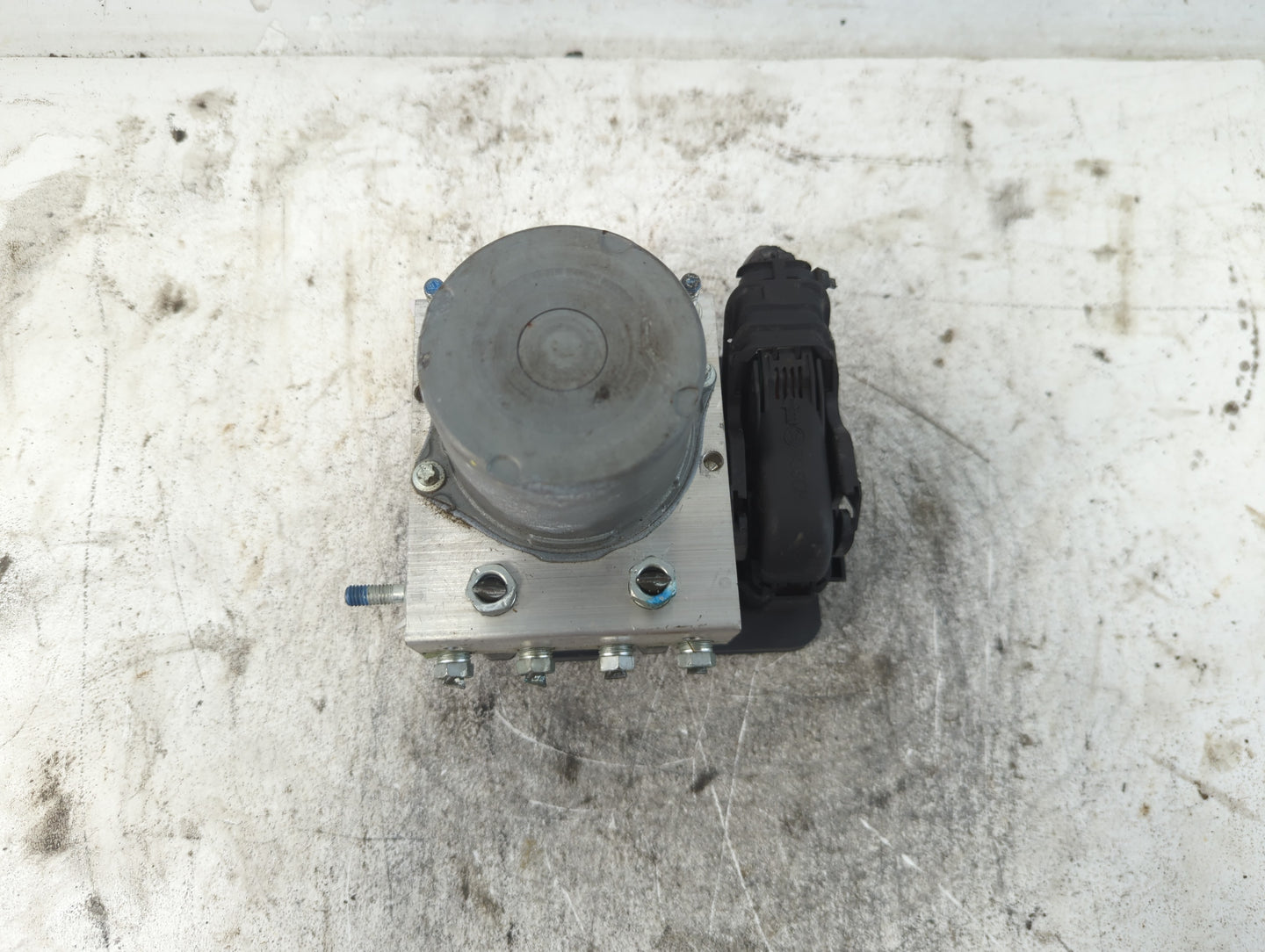2024 Mitsubishi Mirage G4 ABS Pump Control Module Replacement P/N:4670B494 Fits OEM Used Auto Parts - Oemusedautoparts1.com