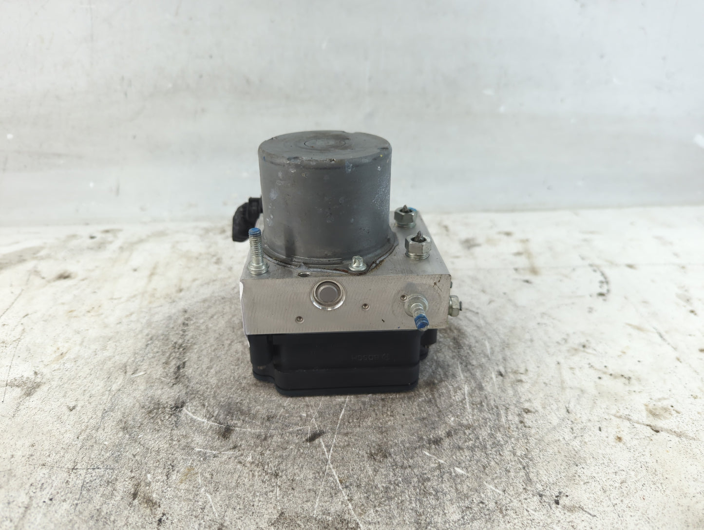 2024 Mitsubishi Mirage G4 ABS Pump Control Module Replacement P/N:4670B494 Fits OEM Used Auto Parts - Oemusedautoparts1.com