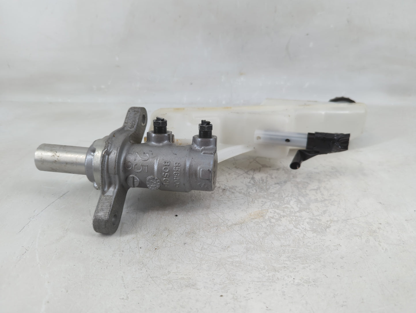 2024 Mitsubishi Outlander Brake Master Cylinder - Oemusedautoparts1.com