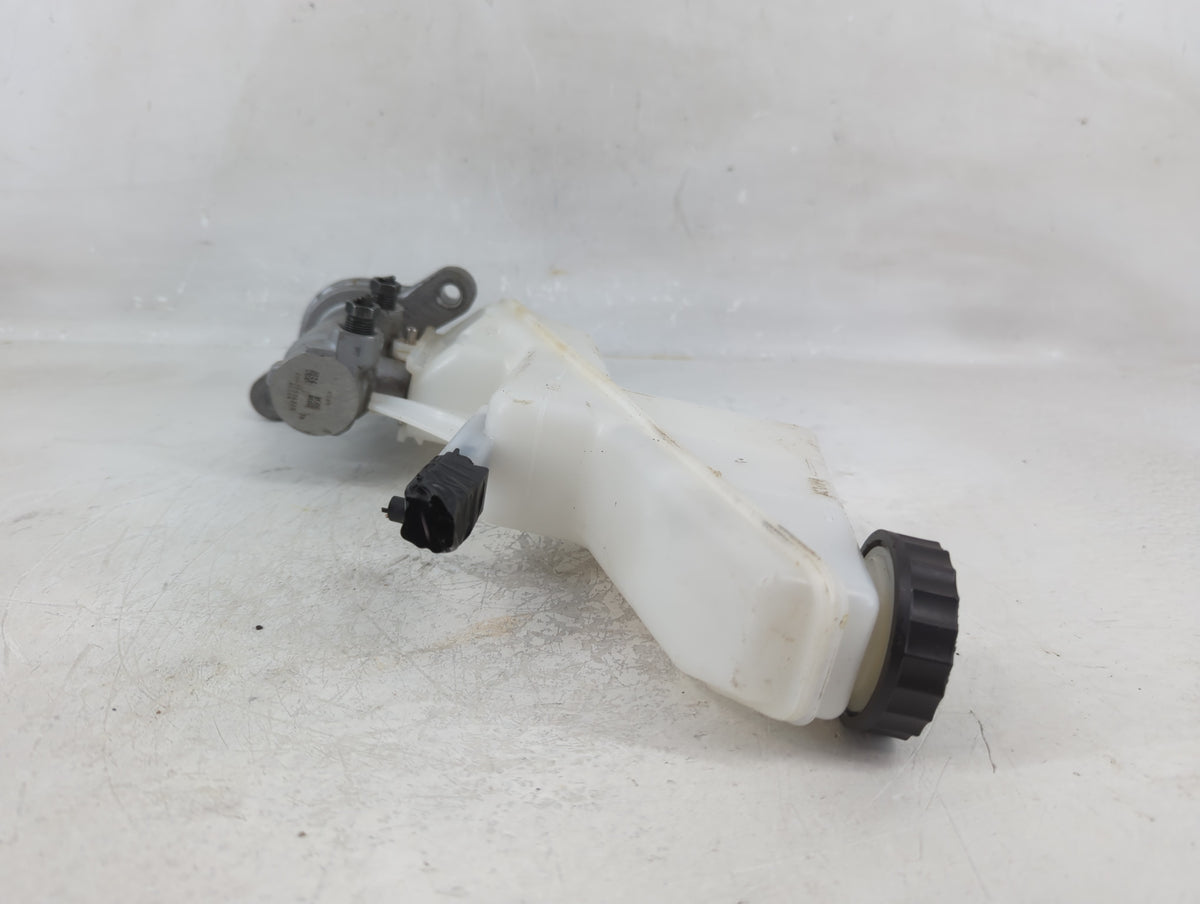 2024 Mitsubishi Outlander Brake Master Cylinder - Oemusedautoparts1.com