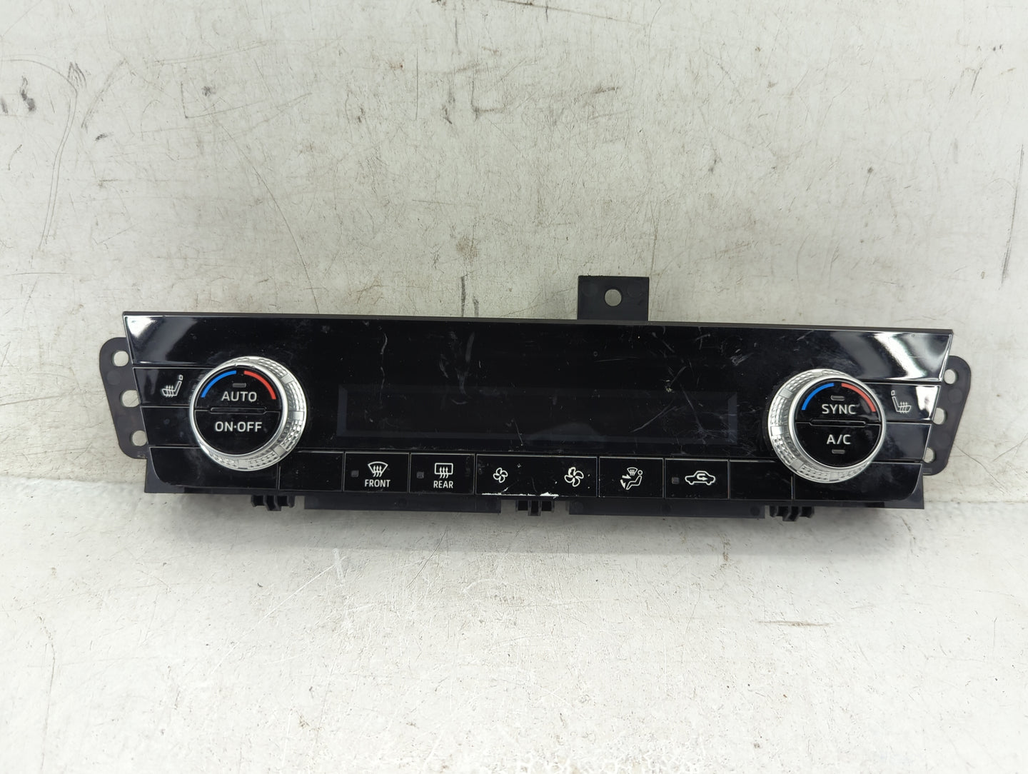 2024 Mitsubishi Outlander Climate Control Module Temperature AC/Heater Replacement P/N:7820B143 Fits OEM Used Auto Parts - O