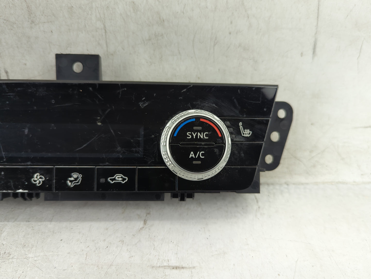 2024 Mitsubishi Outlander Climate Control Module Temperature AC/Heater Replacement P/N:7820B143 Fits OEM Used Auto Parts - O