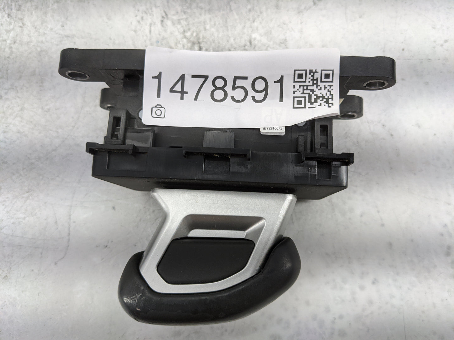 2024 Mitsubishi Outlander Floor Console Assembly Shifter Black - Oemusedautoparts1.com