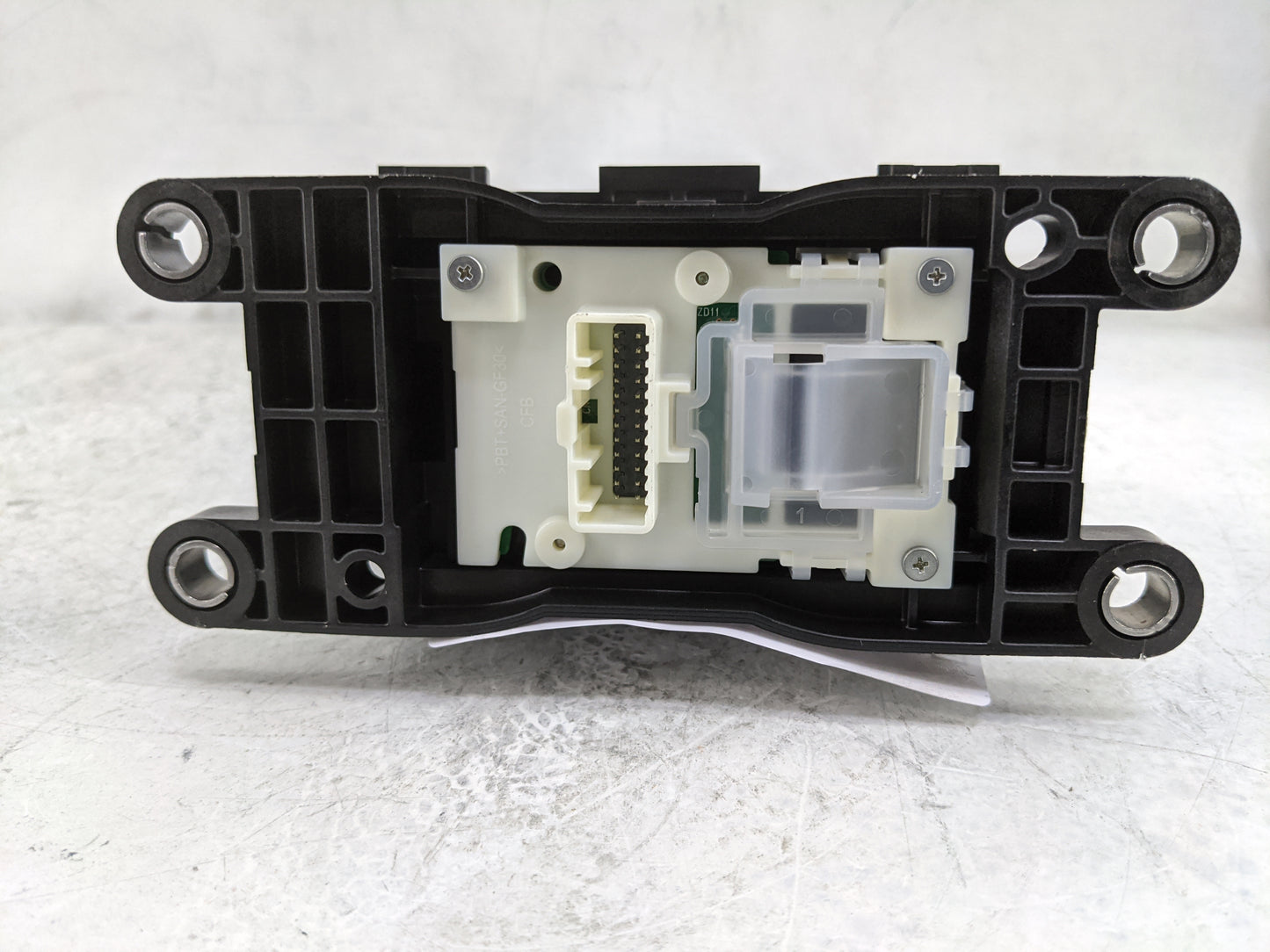 2024 Mitsubishi Outlander Floor Console Assembly Shifter Black - Oemusedautoparts1.com