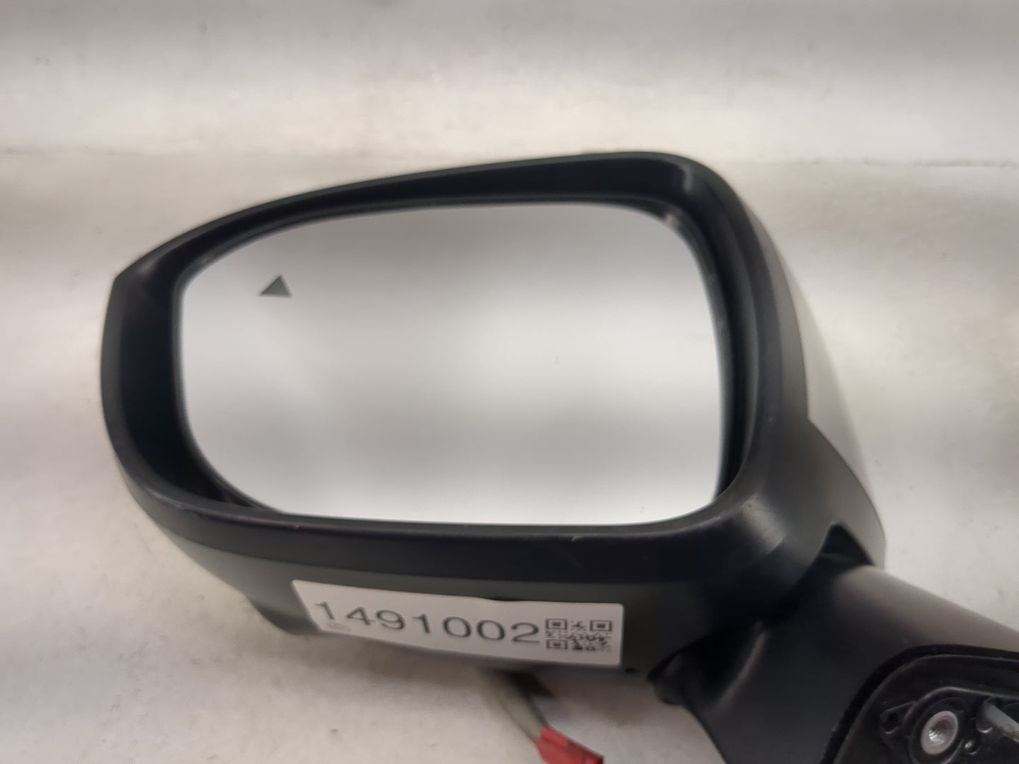 2024 Mitsubishi Outlander Driver Side View Mirror - Left Door Mirror OEM Used - Oemusedautoparts1.com