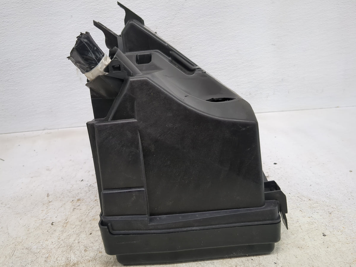 2022-2025 Mitsubishi Outlander Fusebox Fuse Box Panel Relay Module Fits Fits 2022 2023 2024 2025 OEM Used Auto Parts - Oemus