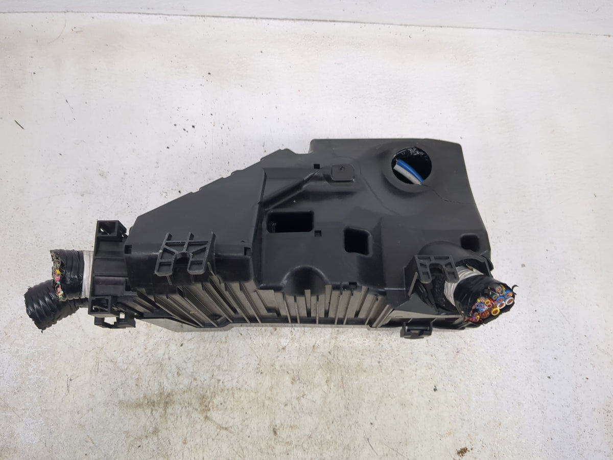 2022-2025 Mitsubishi Outlander Fusebox Fuse Box Panel Relay Module Fits Fits 2022 2023 2024 2025 OEM Used Auto Parts - Oemus