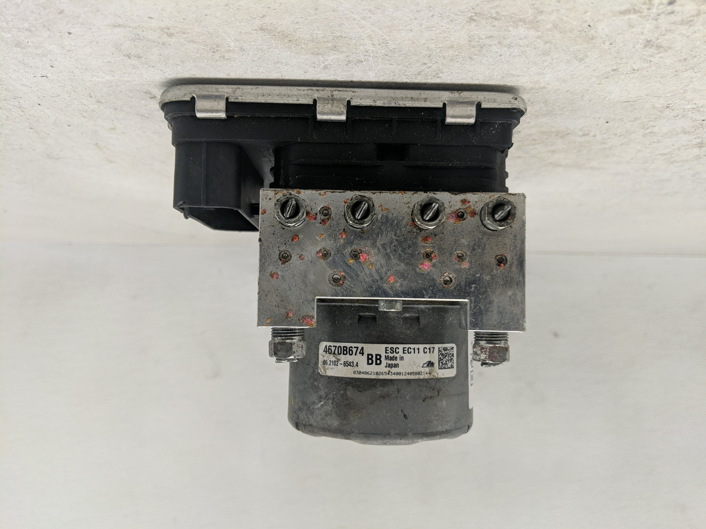 2024 Mitsubishi Outlander Sport ABS Pump Control Module Replacement P/N:4670B674 Fits OEM Used Auto Parts - Oemusedautoparts