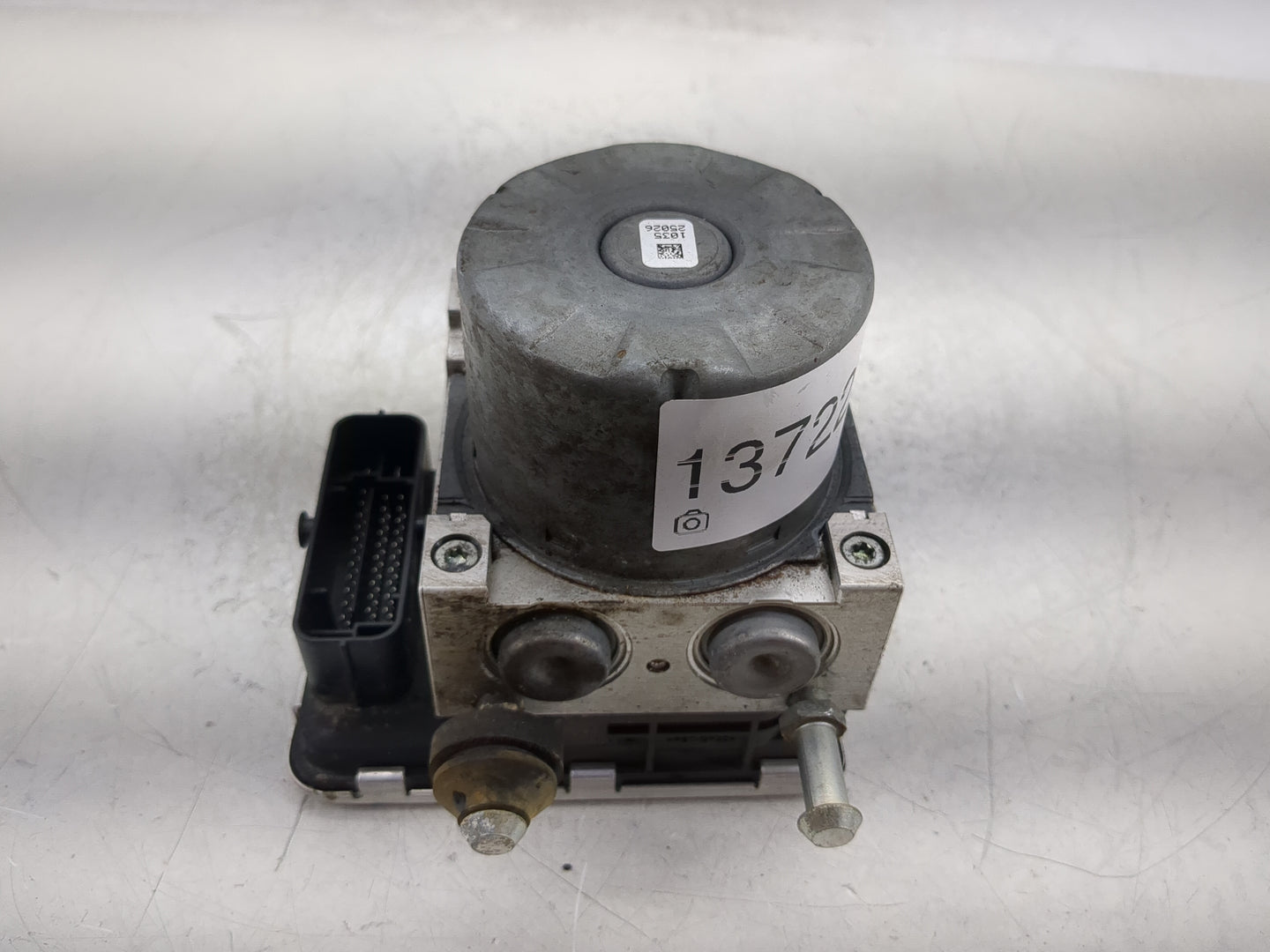 2024 Mitsubishi Outlander Sport ABS Pump Control Module Replacement P/N:4670B674 Fits OEM Used Auto Parts - Oemusedautoparts