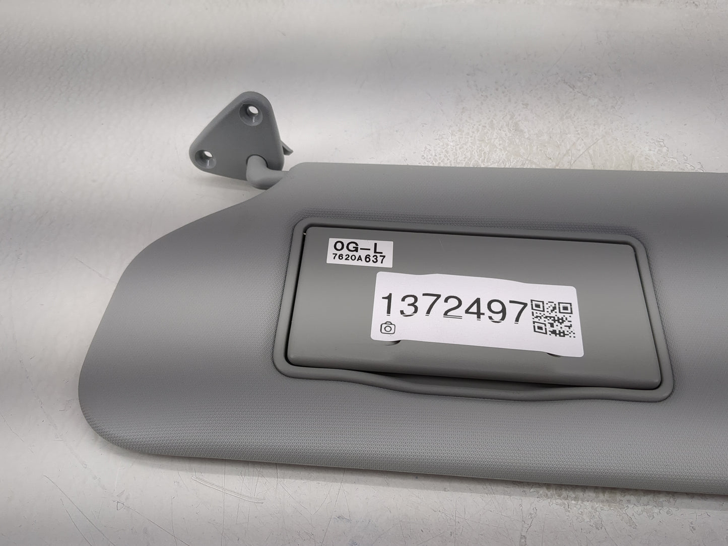 2024 Mitsubishi Outlander Sport Sun Visor Shade Replacement Driver Left Mirror Fits OEM Used Auto Parts - Oemusedautoparts1.
