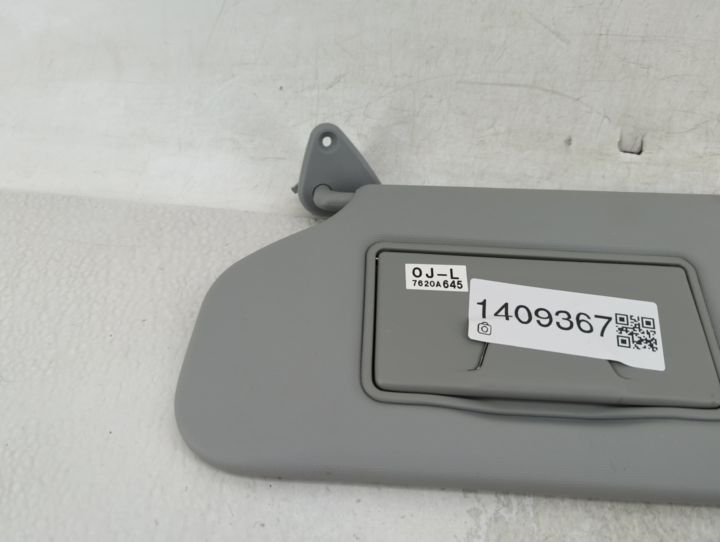 2024 Mitsubishi Rvr Sun Visor Shade Replacement Driver Left Mirror Fits OEM Used Auto Parts - Oemusedautoparts1.com