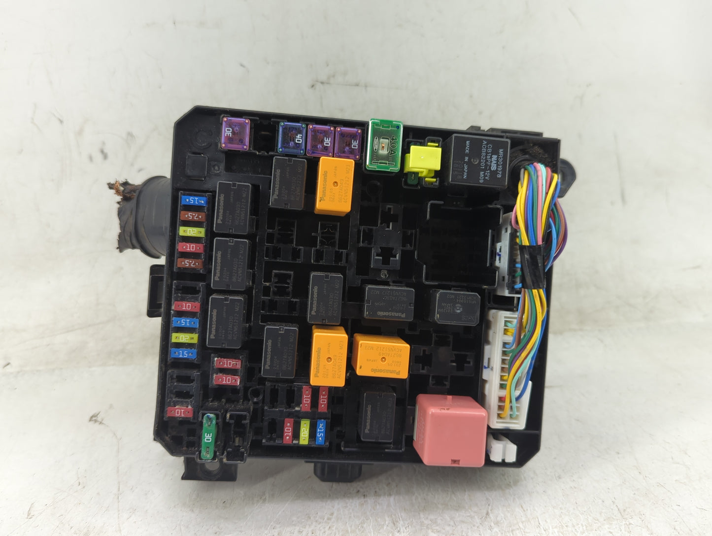 2012-2017 Mitsubishi Rvr Fusebox Fuse Box Panel Relay Module P/N:8565A513 Fits Fits 2012 2013 2014 2015 2016 2017 OEM Used A