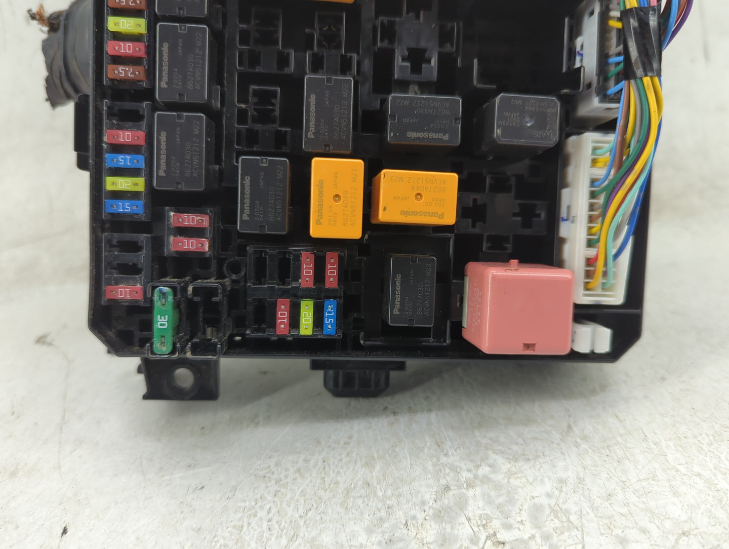 2012-2017 Mitsubishi Rvr Fusebox Fuse Box Panel Relay Module P/N:8565A513 Fits Fits 2012 2013 2014 2015 2016 2017 OEM Used A